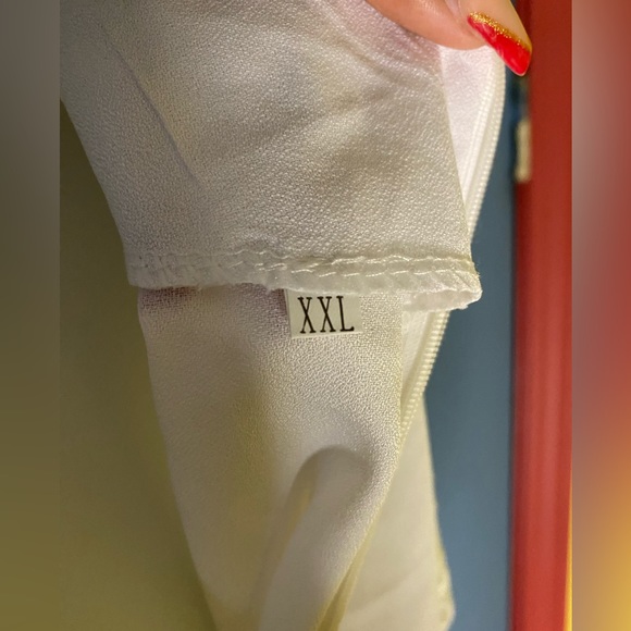 White Button Up w/ Lace Sleeves - Picture 3 of 3